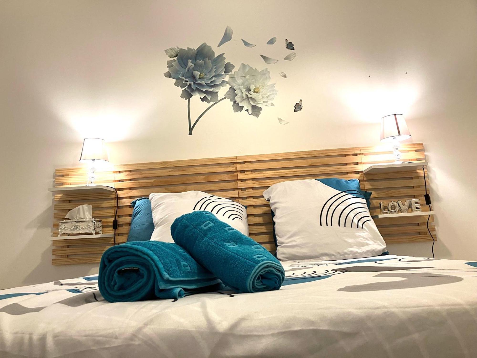 Snowqueen Hotel Apartment Paris-Disney シェル エクステリア 写真