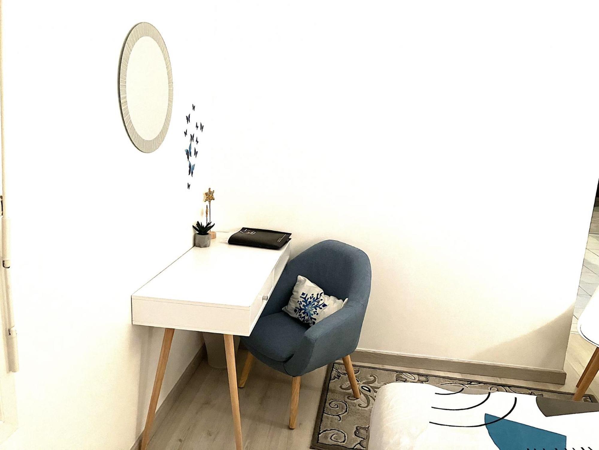 Snowqueen Hotel Apartment Paris-Disney シェル エクステリア 写真